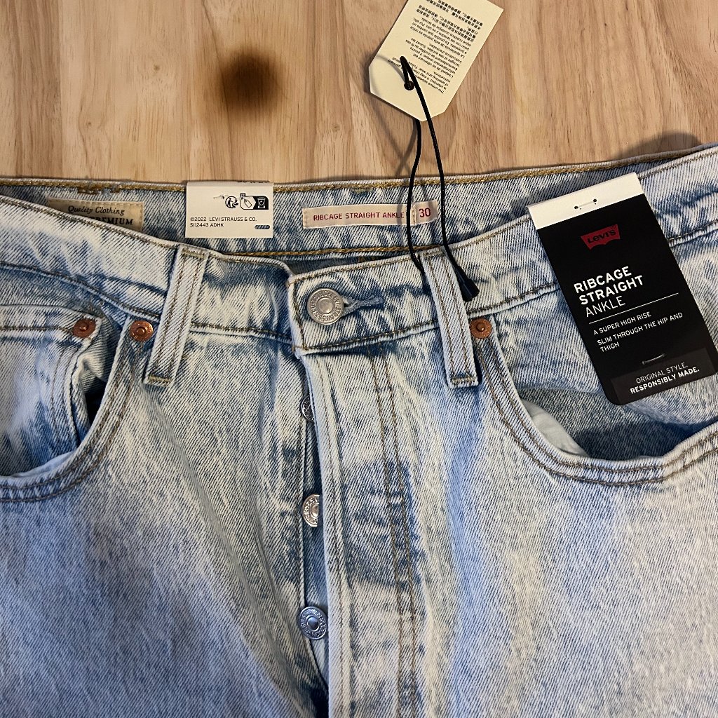 Brand New Levis For Sale